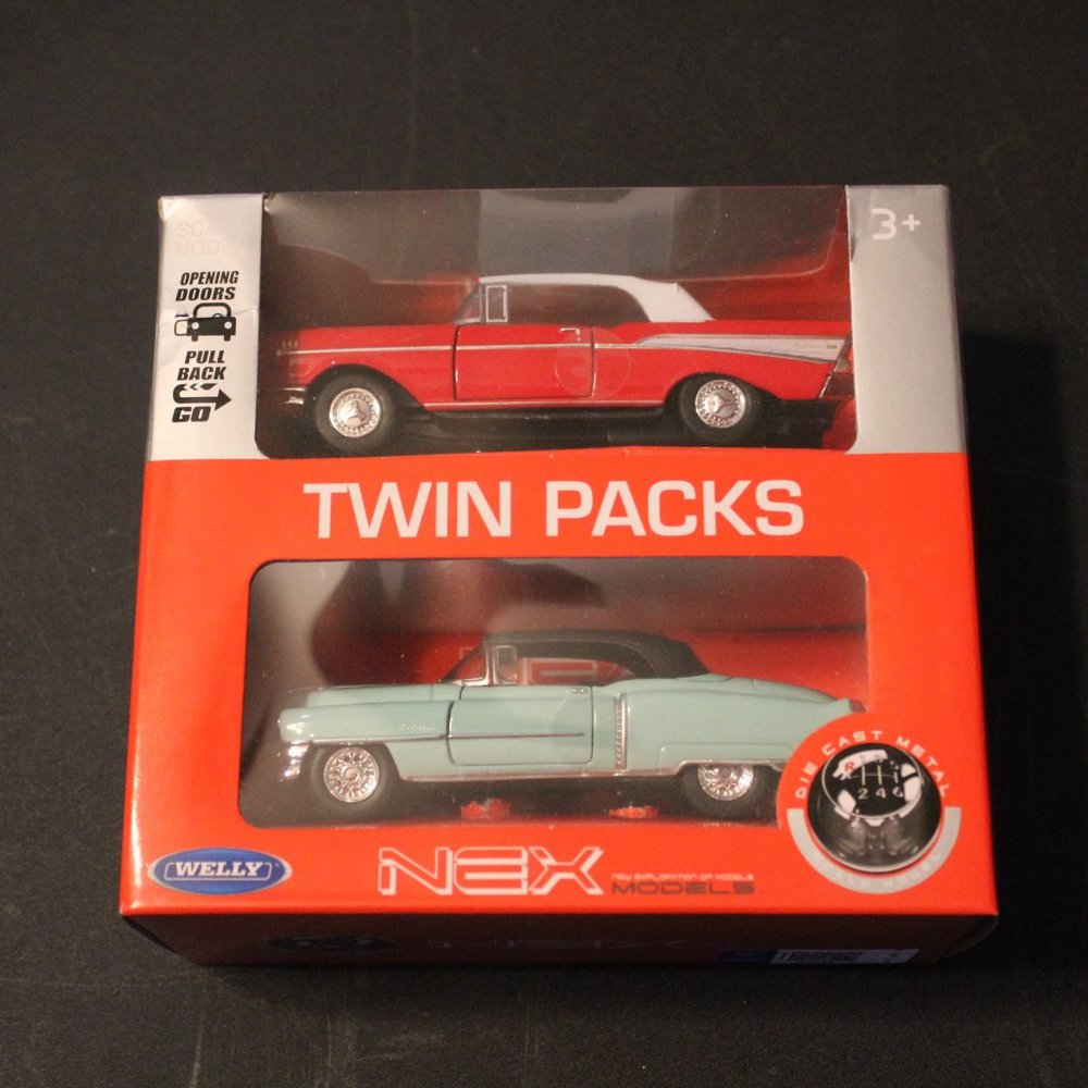 Twin Pack 1953 CADILLAC ELDORADO/1957 CHEVY BEL AIR 1:38 Scale - NEW (160)